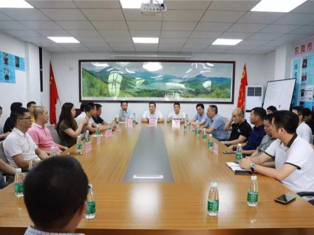 缠绕膜厂家国产麻豆精品无码视频包装总经理陈总参加揭西商会年中全体理事会议