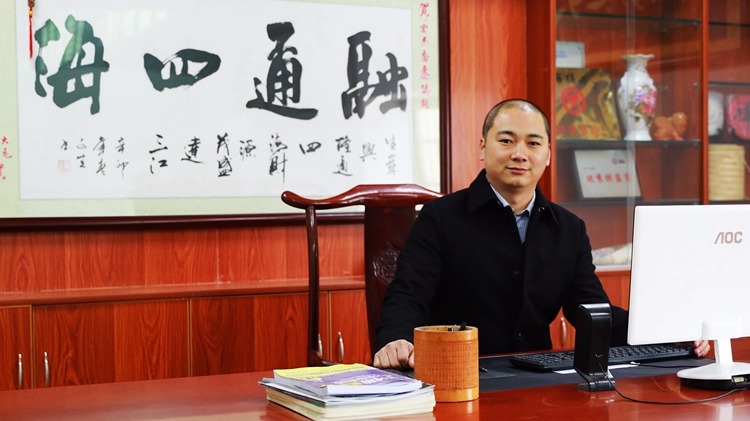 国产麻豆精品无码视频缠绕膜五金精密机械行业解决方案